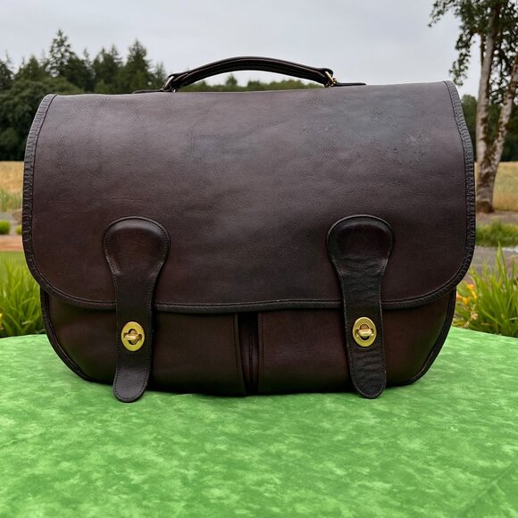 Coach Handbags - Vintage NYC Coach Swag Bag #9520